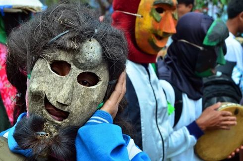 3.000 Orang Akan Meriahkan Pesta Topeng di Festival Krakatau Lampung