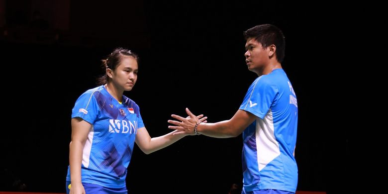 Pasangan ganda campura Indonesia Praveen Jordan/Melati Daeva Oktavianti saat bertanding di BWF World Tour Finals 2021.