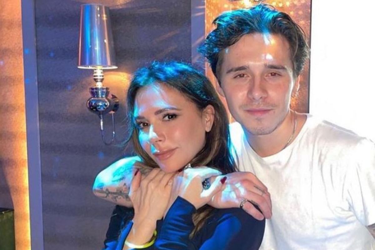 Potret Victoria Beckham dan Brooklyn Beckham di Instagram.