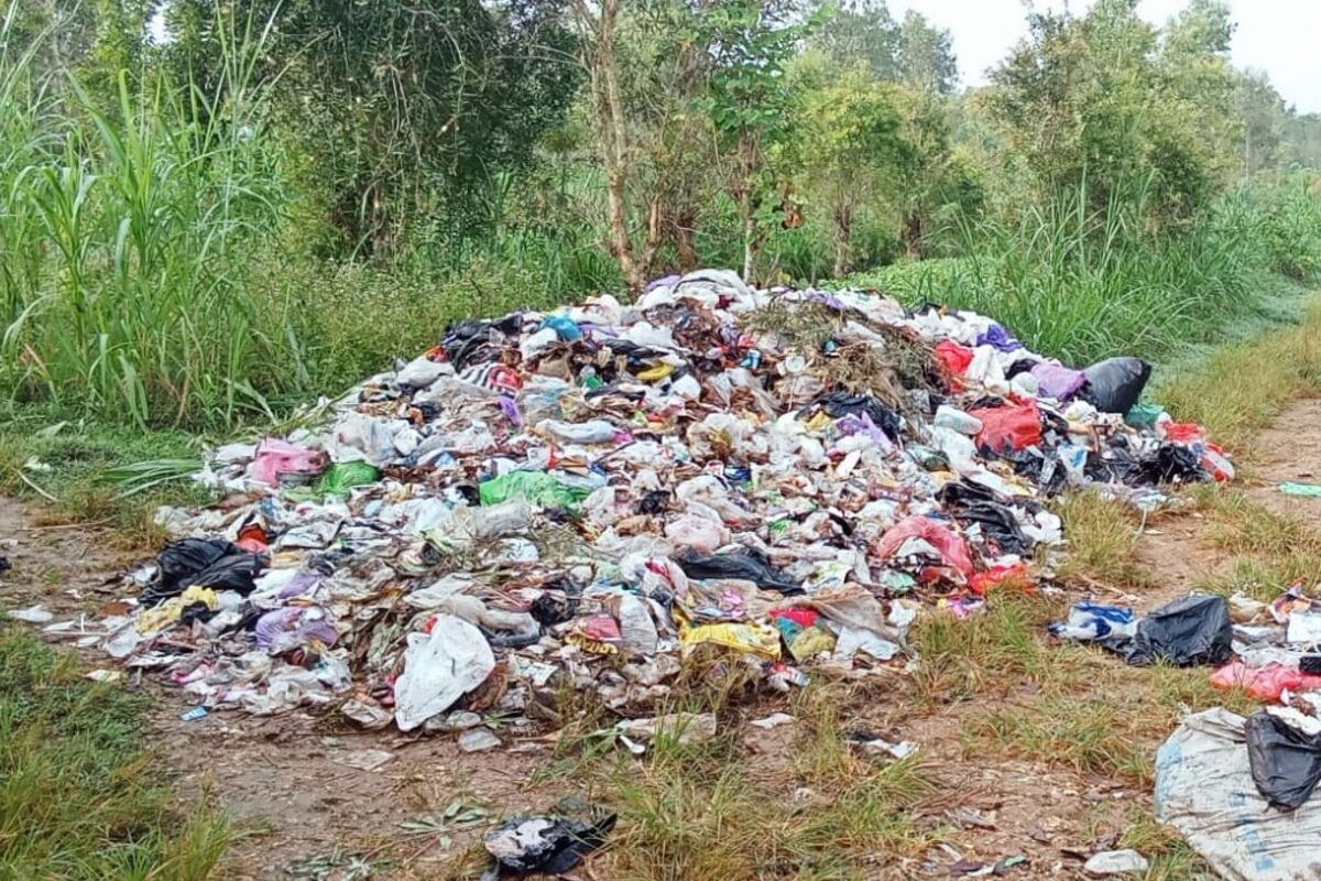 Sampah misterius yang berada di Hutan Negara, Kapanewon Playen, Gunungkidul.