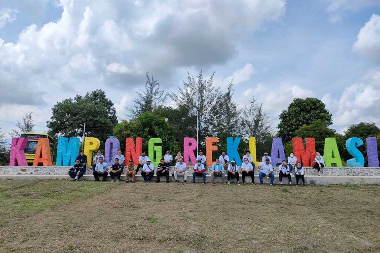 Kampong Reklamasi di Desa Selinsing, Belitung Timur