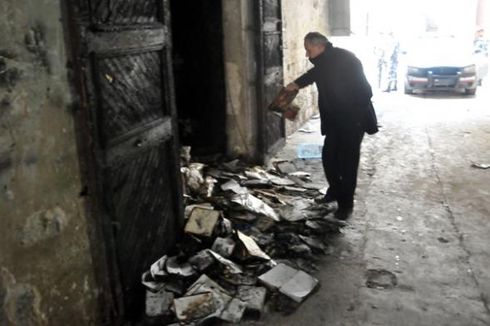 Perpustakaan Pendeta Ortodoks Dibakar, Warga Tripoli Protes