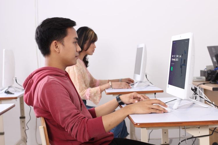 Program Studi Magister Ilmu Komputer Universitas Nusa Mandiri (UNM).