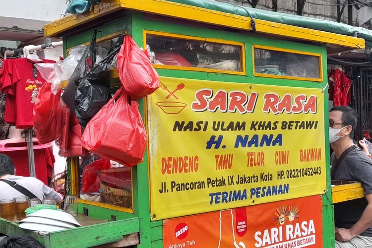 Nasi Ulam H. Nana di Glodok.