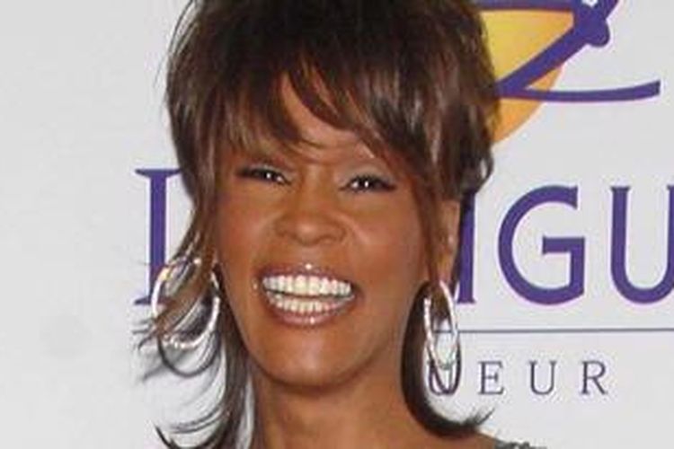 Whitney Houston Bertingkah Di Pesawat