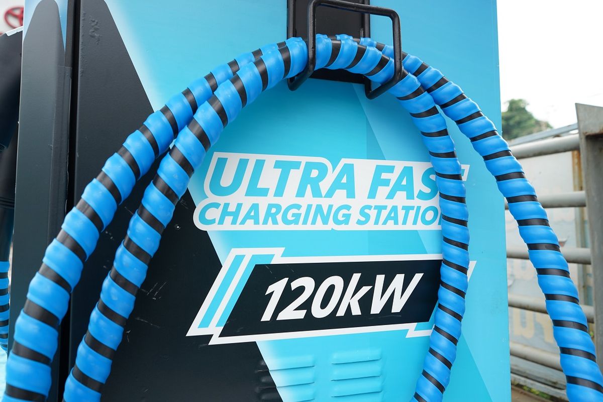 Toyota Hadirkan Ultra Fast Charging 120 dan 150 kW Pertama di DIY dan Sumatera