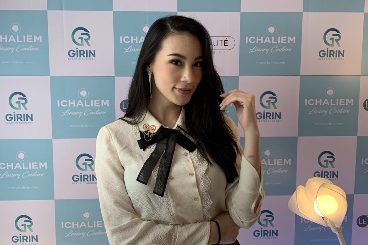 Runner Up 3 Puteri Indonesia 2022 Melanie Berentz membahas soal rencana operasi plastik dan kariernya di industri hiburan saat ditemui di kawasan Jakarta Selatan, Jumat (12/8/2022).