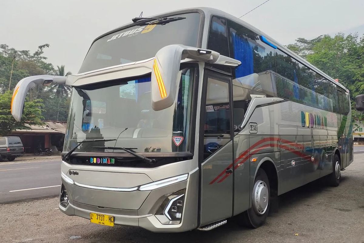 Bus baru PO Budiman Pakai bodi Jetbus 5