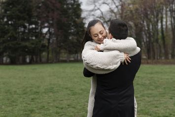 Buat Pasangan Tetap Cinta, 5 Cara Ini Bisa Jadi Solusinya