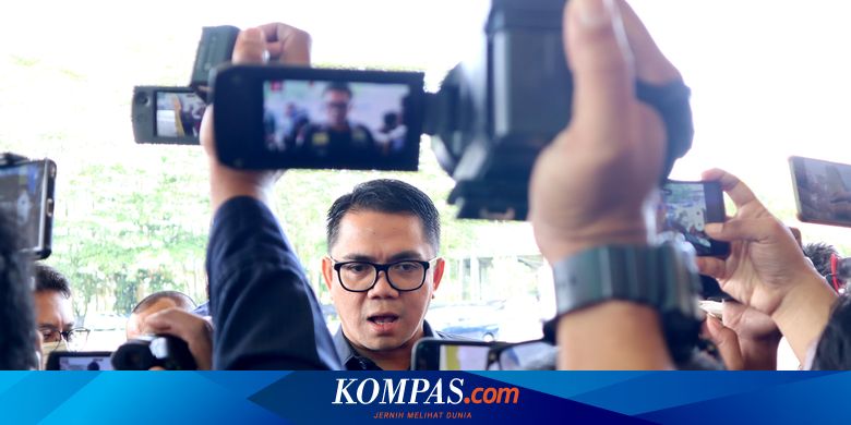 Celetuk Arteria Dahlan ‘Presidennya Perempuan’ Saat Rapat Kerja di Komisi III