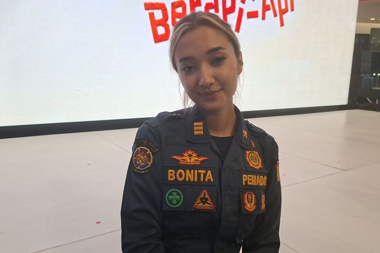 Carissa Perusset Jadi Algojo Api dalam Film GJLS: Berapi-api 