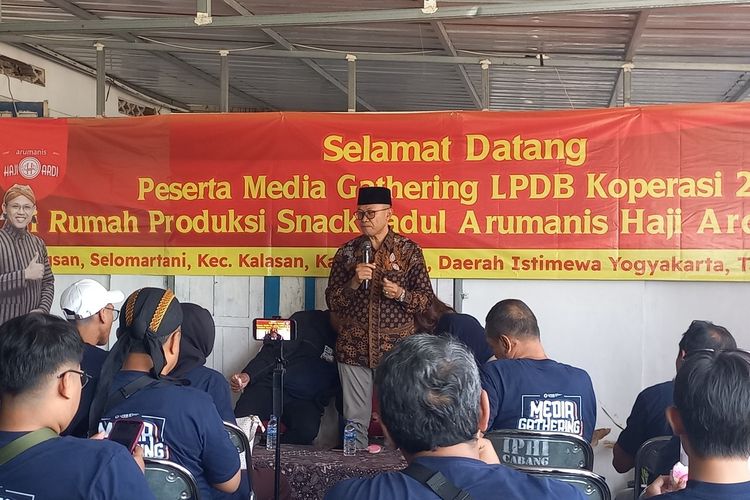 Kisah Ardi yang Geluti Usaha Arum Manis Legendaris hingga Pekerjakan Puluhan Karyawan