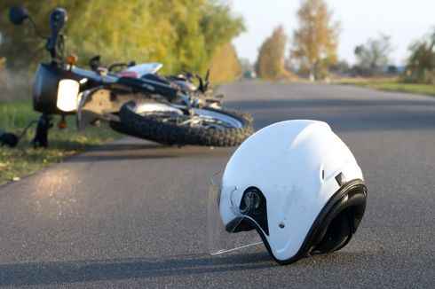 Belajar dari Insiden Sepeda Motor Hajar Belakang Truk di Kediri