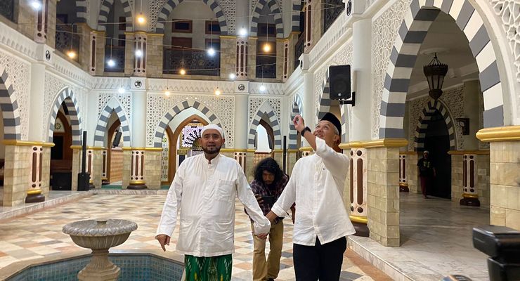 Kunjungi Solo, Ganjar Sowan ke Habib Syech bin Abdul Qodir Assegaf