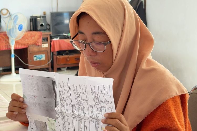 Perjalanan Kasus Guru Nur Aini dari Curhat Jarak Mengajar 114 Kilometer hingga Dipecat sebagai ASN