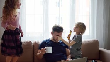 Ketika Orangtua “Mode Robot”, Psikolog Jelaskan Tanda Parental Burnout