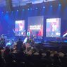 Ulang Tahun Ke-54, Ganjar Terima Hadiah Lukisan Soekarno dari Butet Kartaredjasa dalam Konser Sumpah Pemuda di Solo