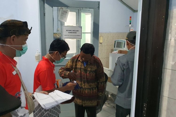 Pasien HD seusai mengikuti pemilu di RSUD Wonosari, Gunungkidul. Rabu (14/2/2024)