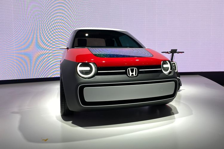 Honda pamerkan mobil listrik dan motor listrik di ajang Japan Mobility Show 2023