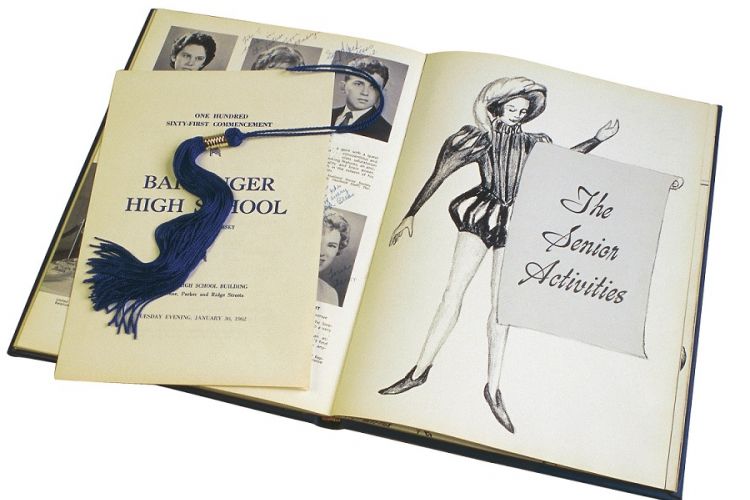 Ilustrasi buku tahunan