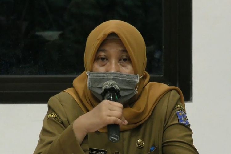 Kepala Dinas Kesehatan Kota Surabaya Nanik Sukristina