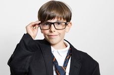 4 Tips agar Anak Mau Pakai Kacamata, Jangan Dimarahi