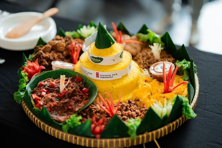 Sarasa Catering merupakan bisnis catering rumahan yang kini terus berkembang.