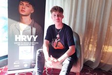 Lirik dan Chord Lagu Me Because of You - HRVY