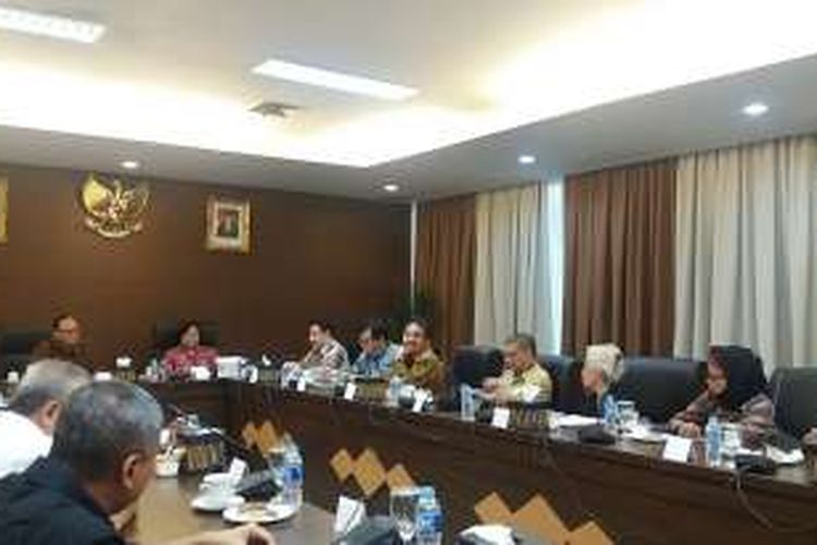 Pertemuan Dewan Pertimbangan Presiden dengan Setara Institute dan sejumlah keluarga korban pelanggaran HAM berat di Gedung Wantimpres, Veteran, Jakarta Pusat, Selasa (28/3/2016)