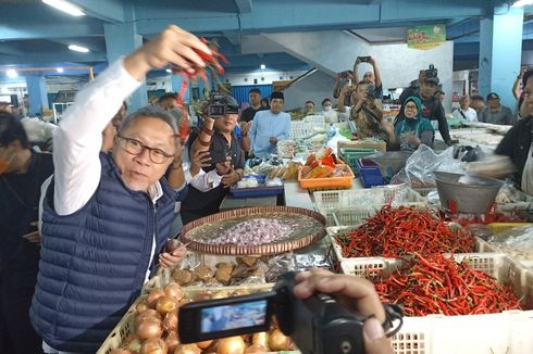Bawaslu Awasi Kunjungan Menteri Perdagangan di Pasar Bulu Semarang