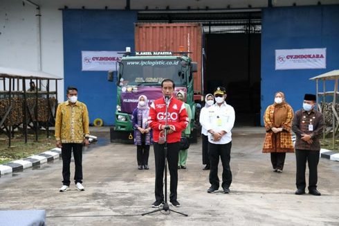 Jokowi Lepas 7 Kontainer Pinang Biji untuk Diekspor ke Pakistan