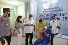 Nakes di Gorontalo Mulai Disuntik Vaksin Dosis Ketiga dengan Moderna