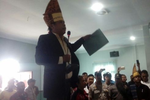 Marah dan Kecewa, Ratusan Warga Duduki Gedung DPRD Pematangsiantar