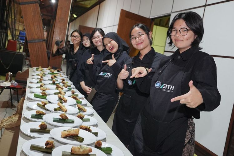ITB Ubah Hasil Riset Fermentasi Laboratorium Menjadi Hidangan Gastronomi Sunda di Meja Makan