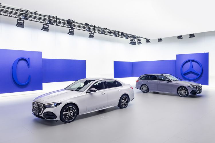 Mercedes-Benz C-Class Facelift Meluncur, Wajah Baru dan Mesin Hybrid