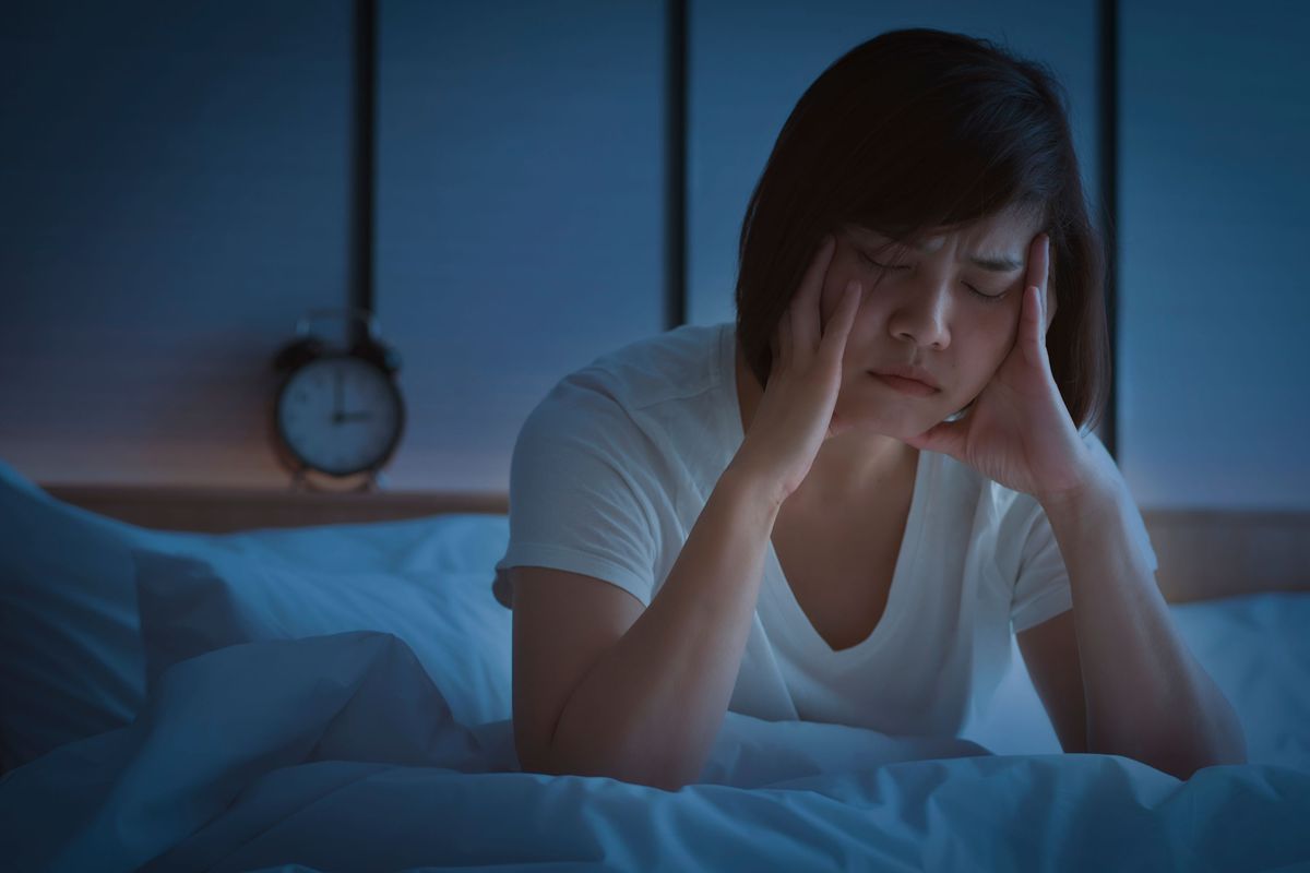 Ilustrasi dampak negatif dari rasa kesepian bisa menyebabkan stres hingga gangguan tidur.