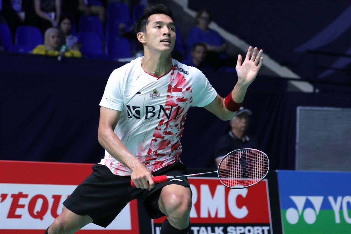 Jonatan Christie saat bertanding melawan Ng Ka Long Angus (Hong Kong) pada babak 16 besar French Open 2022 di Stade Pierre de Coubertin, Kamis (27/10/2022). Jonatan menang dan berhasil melaju ke perempat final French Open 2022. Terdekat, Jonatan Christie akan menjadi salah satu atlet yang beraksi dalam mini turnamen bertajul BrightCup 2022 di Tenis Indoor Senayan, Jakarta, 10 dan 11 November mendatang.