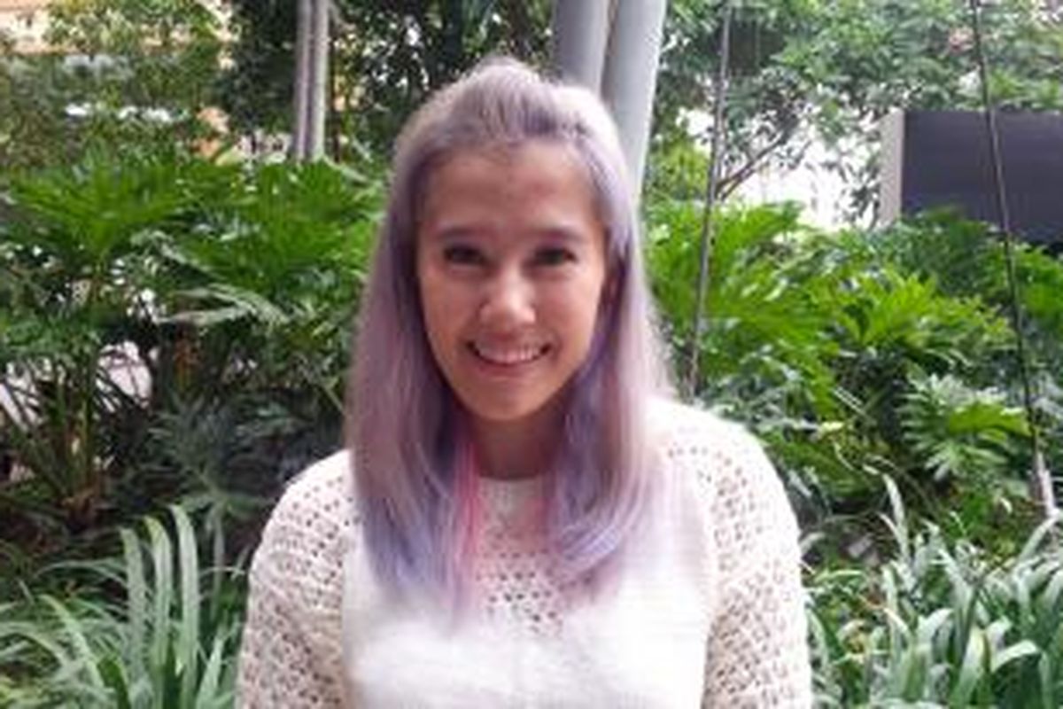 Artis peran dan penyanyi Ardina Risty hadir dalam Kompasianival yang digelar di Piazza, Mal Gandaria City, Kebayoran Lama, Jakarta Selatan, Sabtu (12/12/2015).