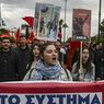 Ricuh, Massa Lempar Bom Molotov di Demo George Floyd Yunani