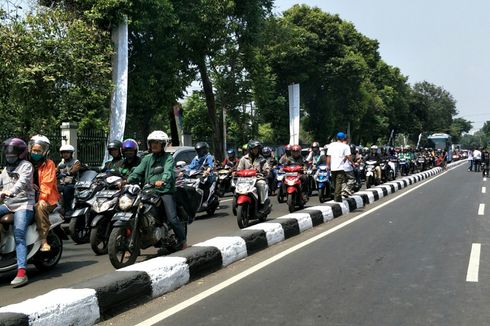 Jelang Pawai Obor Asian Games, Jalan Raya Pasar Minggu Macet 