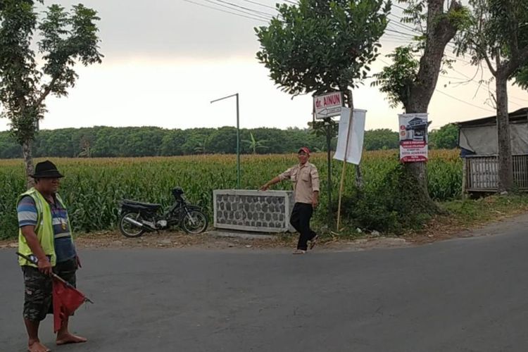 Lokasi penganiayaan Supeltas di Jalan Poros Kabupaten Jombang, Jawa Timur, tepatnya di simpang tiga tiga Bongsorejo, jalan Cukir - Mojowarno.