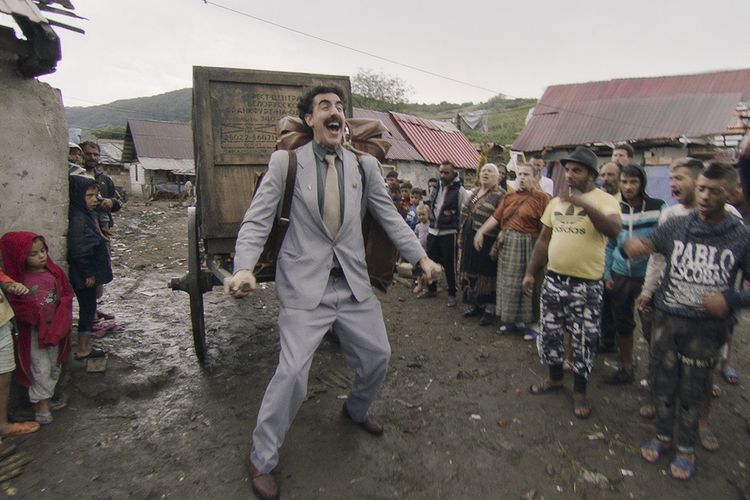 Sacha Baron Cohen dalam Borat Subsequent Moviefilm (2020)