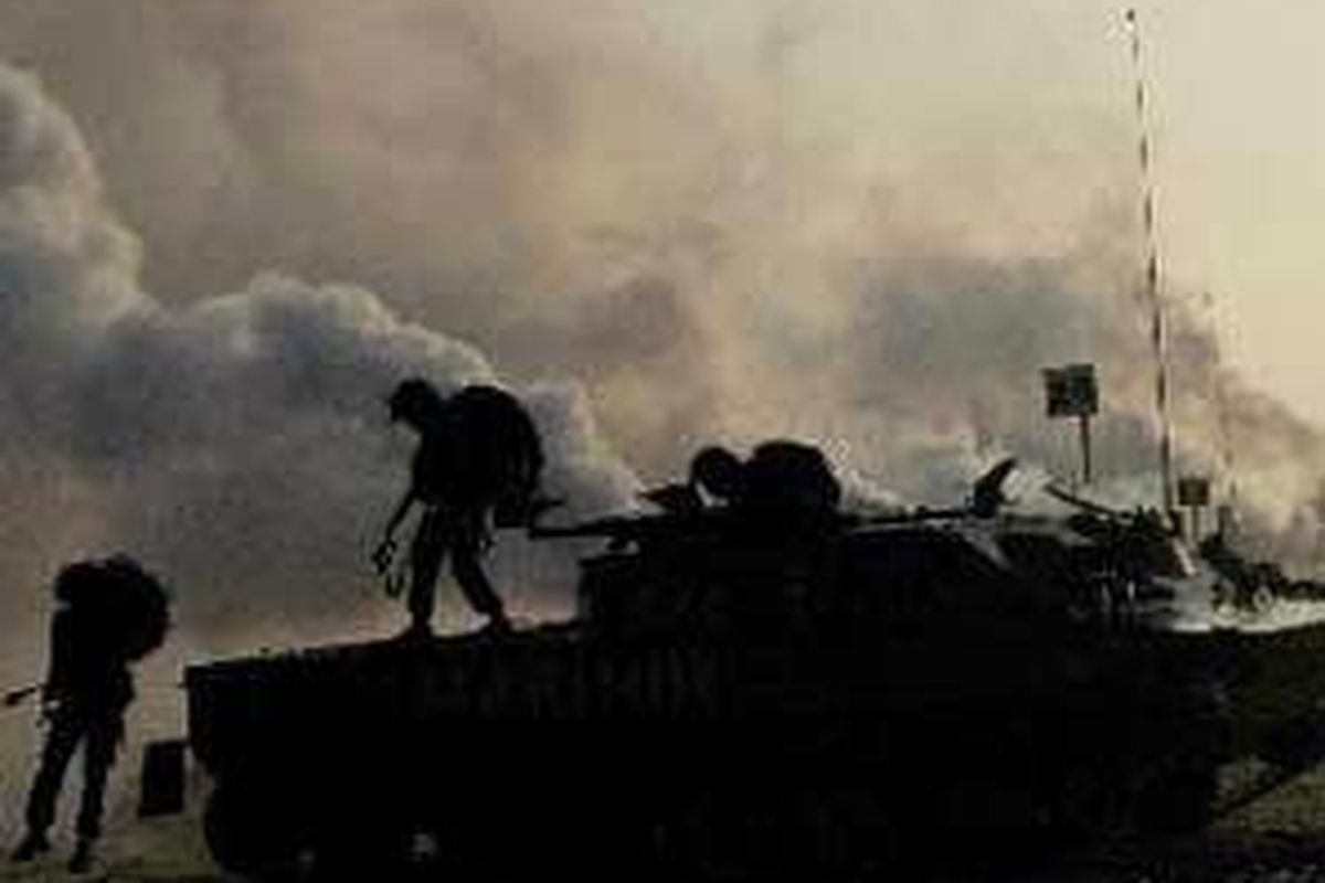 Panser amfibi BTR-50P milik Pasukan Marinir TNI.