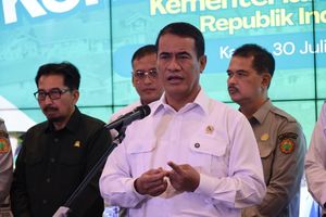 Harga Telur Anjlok, Mentan Perintahkan Semua SPPG Serap Telur Peternak
