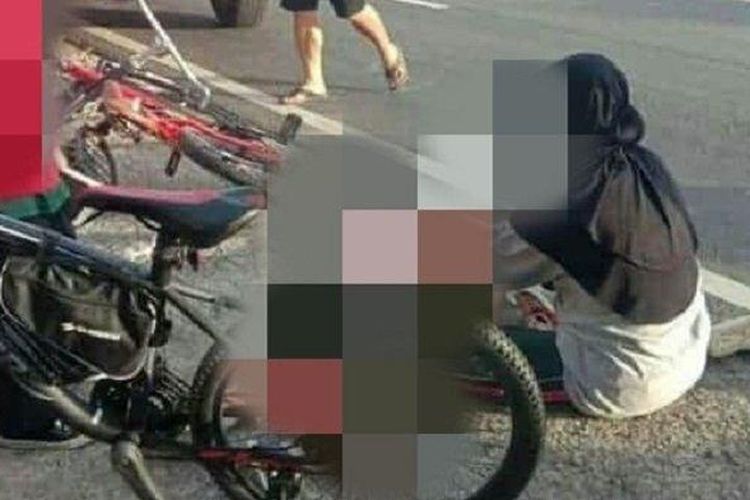 Kecelakaan yang menimpa bocah 9 tahun saat bersepeda bersama keluarganya di Jalan DPU Cawas - Weru, tepatnya di Dumuh Tanjung, Desa Barepan, Kecamatan Cawas, Kabupaten Klaten, Minggu (26/7/2020). 