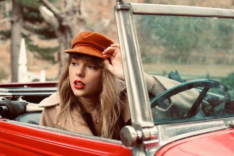 Cover album Red milik Taylor Swift yang dirilis ulang.