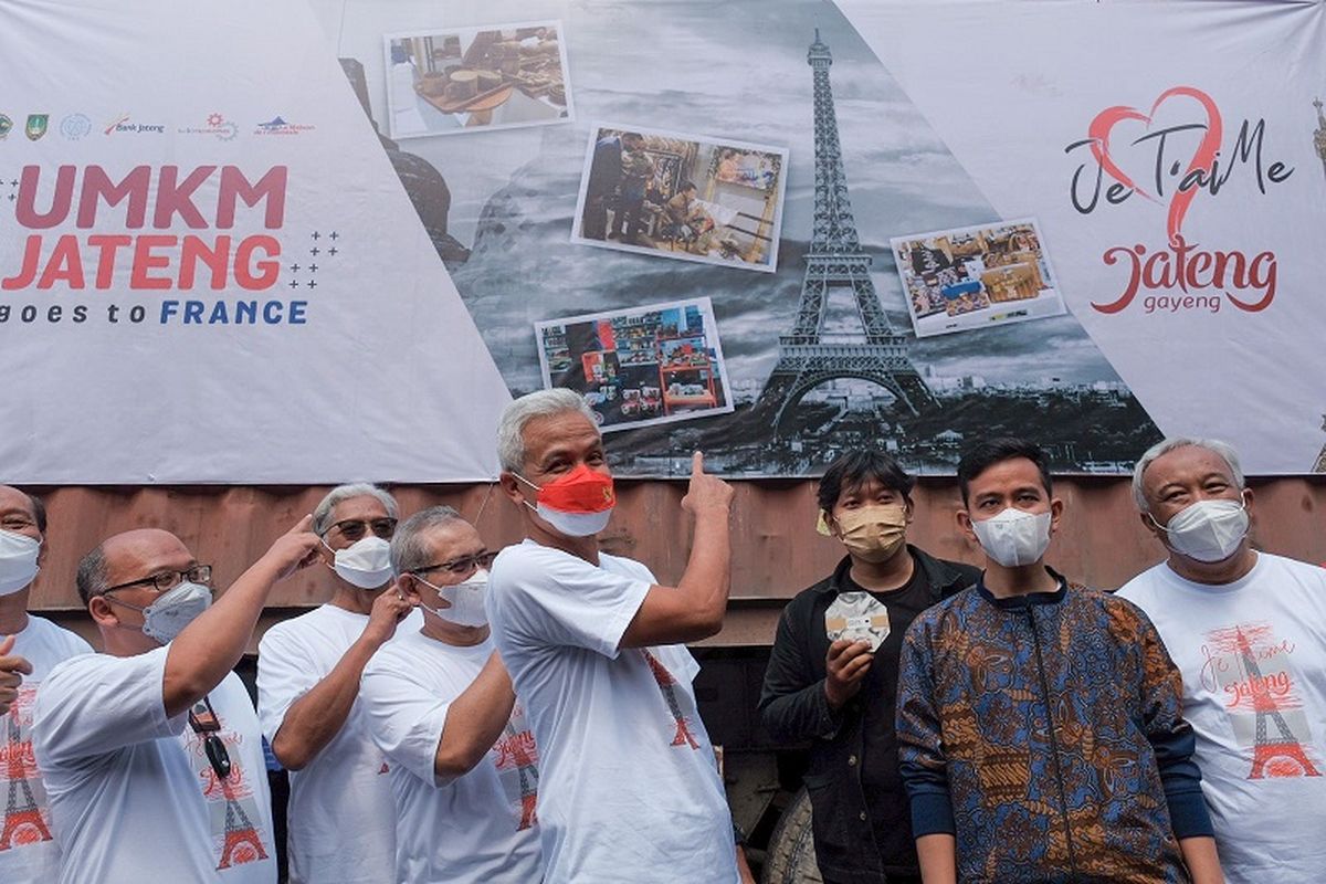 Kerja sama pentahelix antara Pemerintah Kota (Pemkot) Solo, Universitas Negeri Sebelas Maret (UNS), dan Bank Jateng berhasil membawa UMKM Kota Solo ekspor ke Perancis. Pelepasan ekspor dilakukan langsung oleh Gubernur Jawa Tengah (Jateng) Ganjar Pranowo, di Solo Techno Park (STP), Rabu (9/11/2022). 