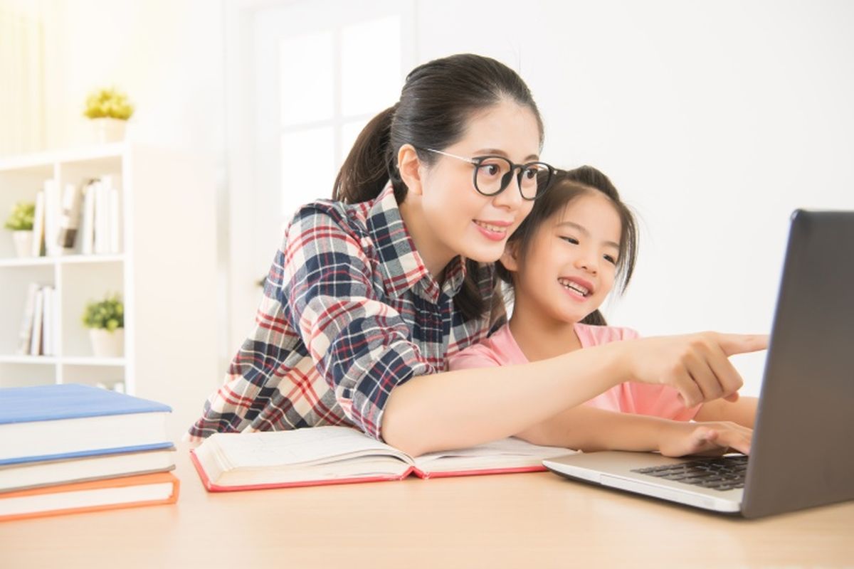 Kebijakan study from home mulai diterapkan sejak wabah Covid-19 melanda Indonesia 