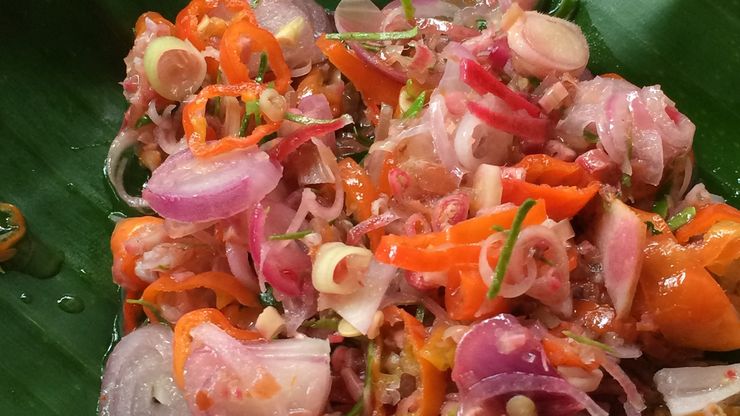 Sambal Matah: Pedasnya Sambal Khas Bali di Lidah Anda