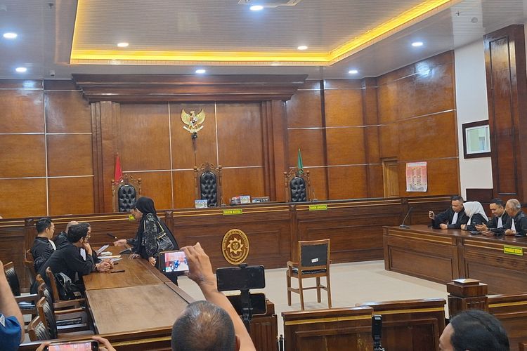 Sidang Vonis Razman Nasution Ditunda Pekan Depan
